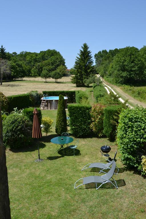 Studio De Charme Abelia Guest House Saint-Crepin-et-Carlucet ภายนอก รูปภาพ